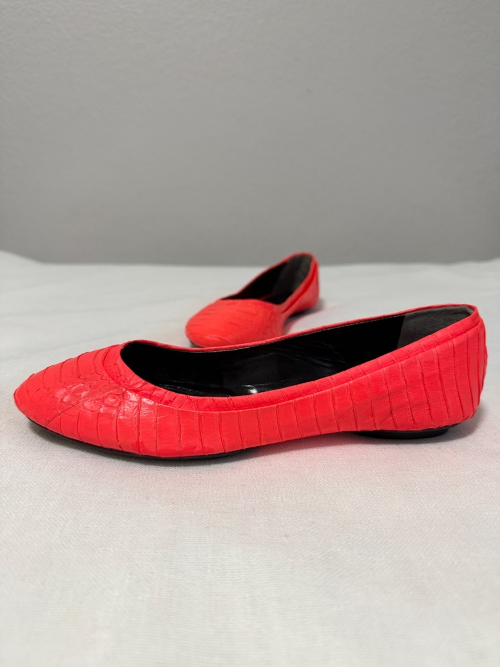 Rachel Roy Brigitte Neon Coral Leather Snakeskin Ballet Flats 6M
